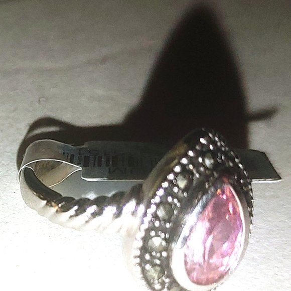 New Old Stock NWT EDCO Ring Band sz 5 Rhodium Marcasite & Pear Cut Topaz - Picture 4 of 16